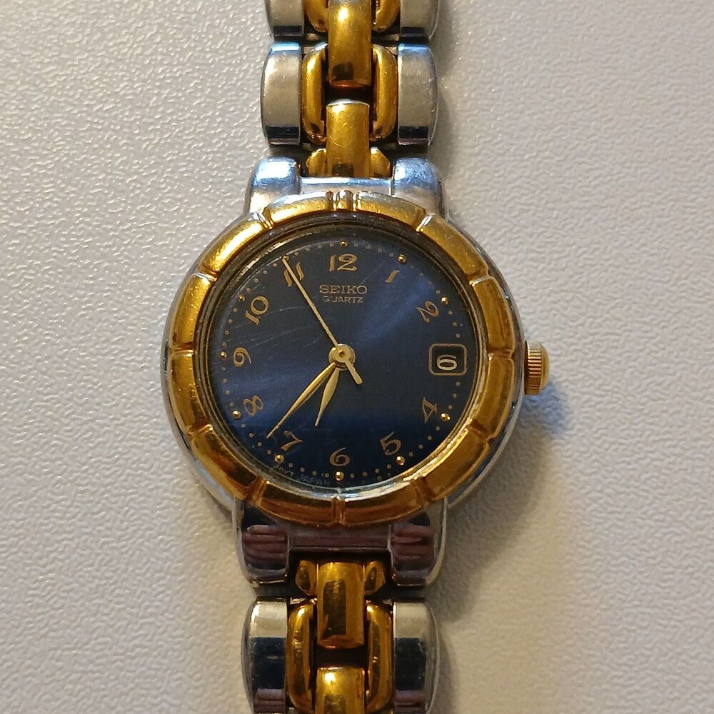 Vintage Seiko Quartz Two-Tone Ladies' Watch - Blue Sunburst Dial - 7N82-6B79